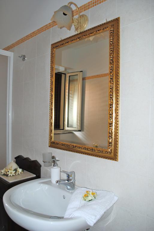 B&B Mareagro Santa Teresa Di Riva Δωμάτιο φωτογραφία