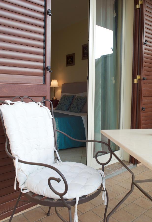 B&B Mareagro Santa Teresa Di Riva Εξωτερικό φωτογραφία